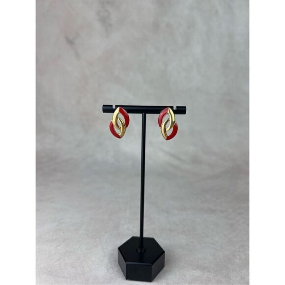 Vintage Crown Trifari Stud 1” Pierced Drop Earrings Gold Tone Red Enamel Vintage - Picture 1 of 7